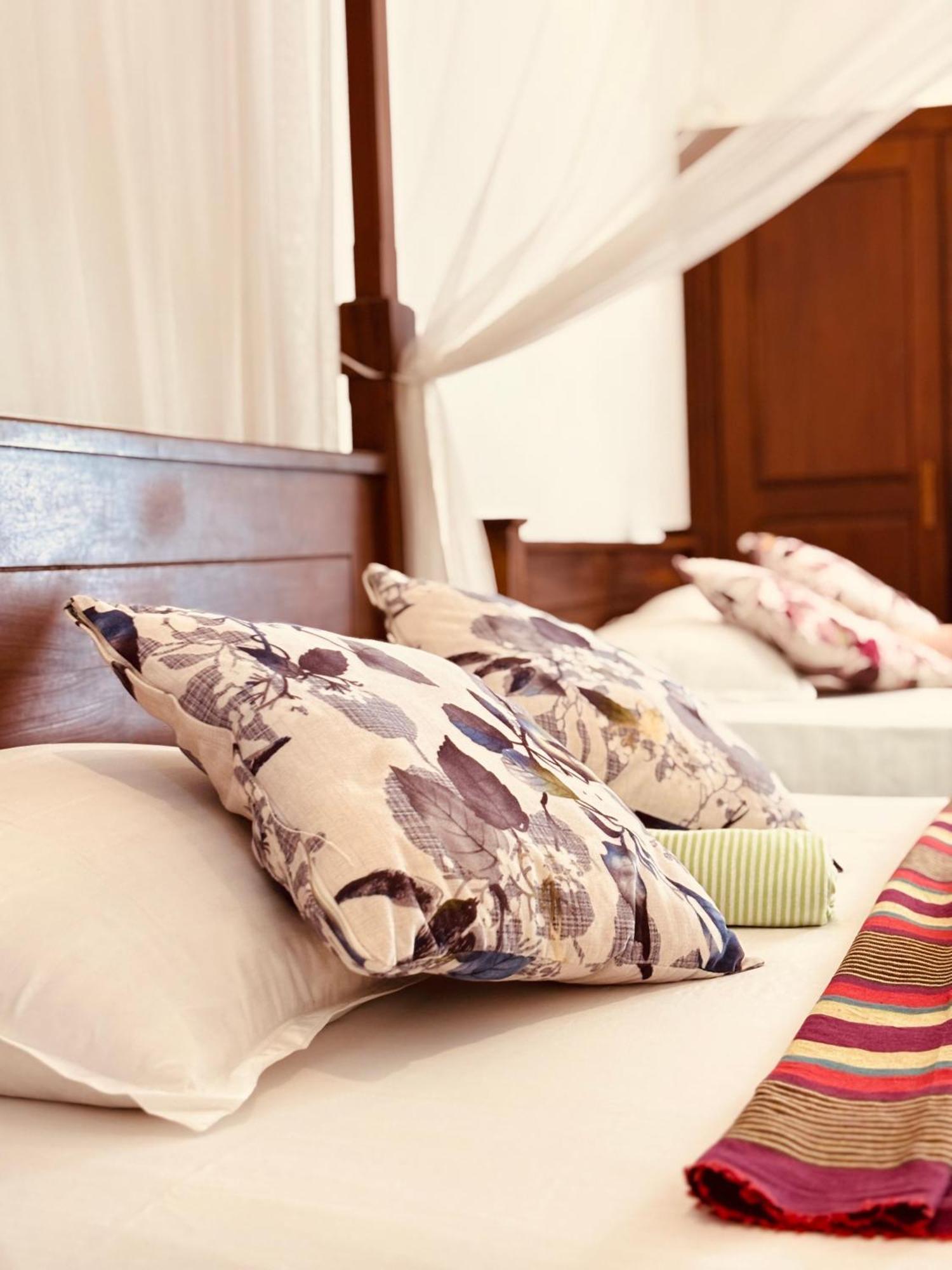 Hotel Indigo Унаватуна Екстериор снимка